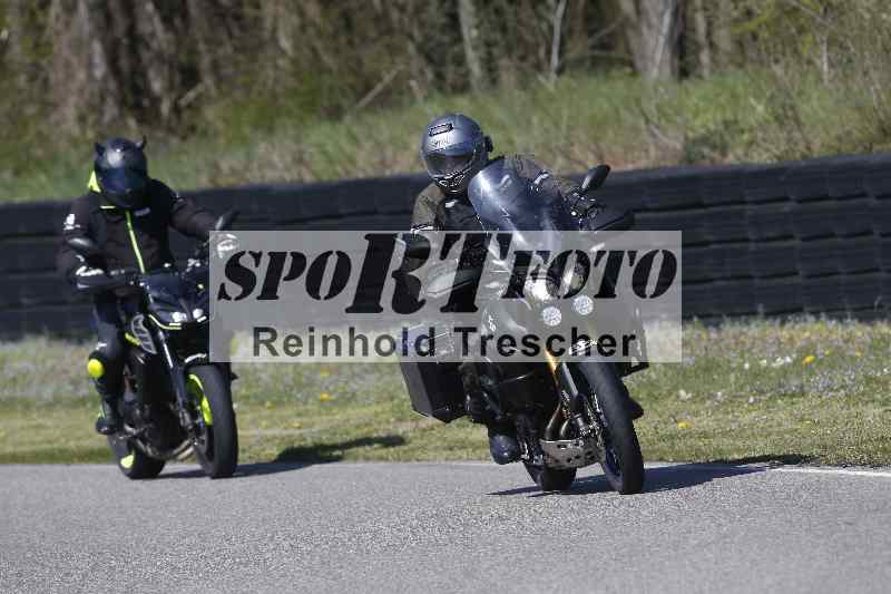 /01 02.04.2026 MAZ ADR/Gruppe gelb Gruppe gruen/82